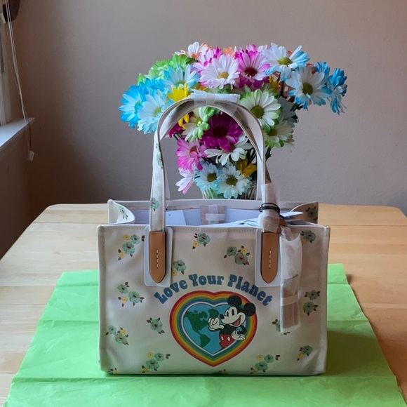 🌿  DISNEY X COACH CANVAS TOTE WITH FLORAL PRINT AND MICKEY MOUSE 🌿 NWT 🌿 - Picture 9 of 16